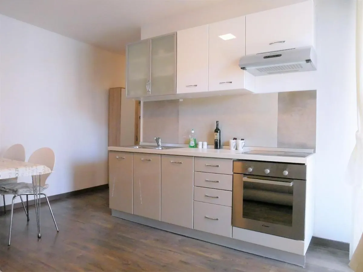 Apartments Kety Rovinj 0*,